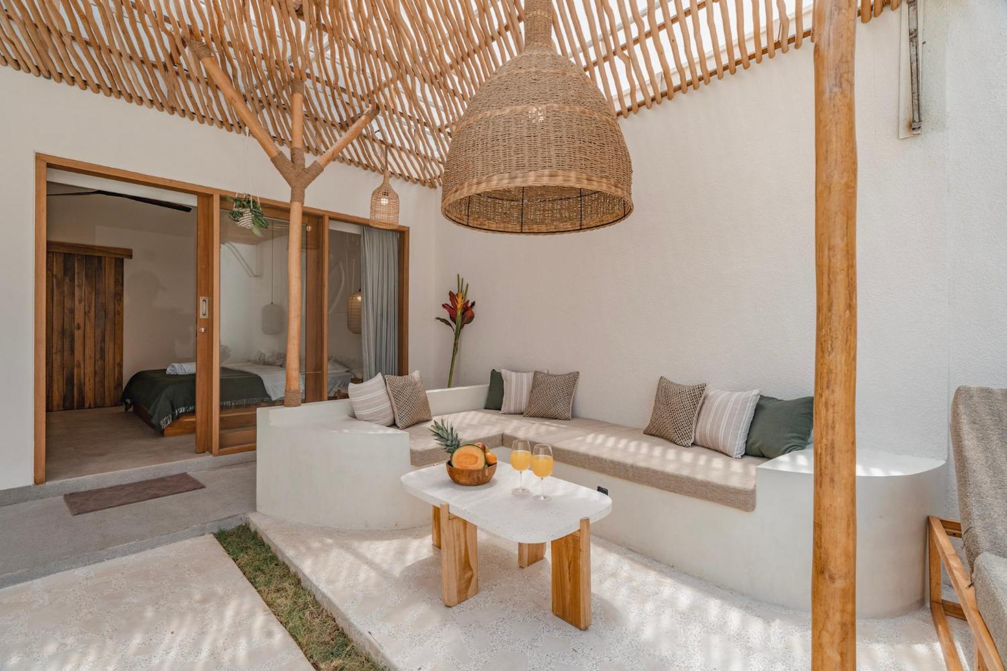 Aestetika Villa Sanur - 3-Min Walk To Beach Exterior photo