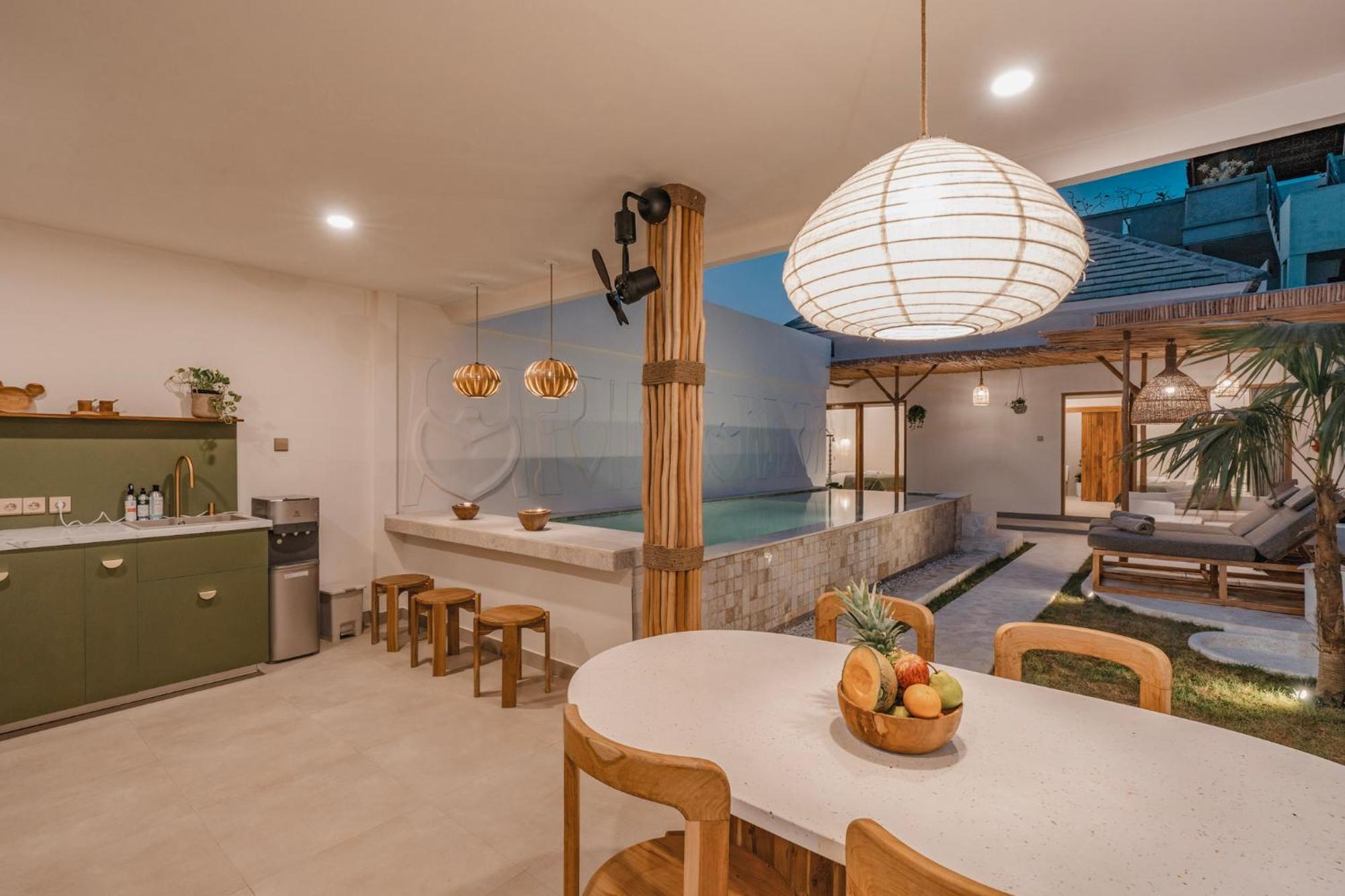 Aestetika Villa Sanur - 3-Min Walk To Beach Exterior photo